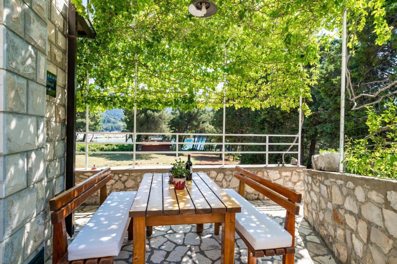 Apartments By The Sea Zuljana, Peljesac - 10233 Exterior foto